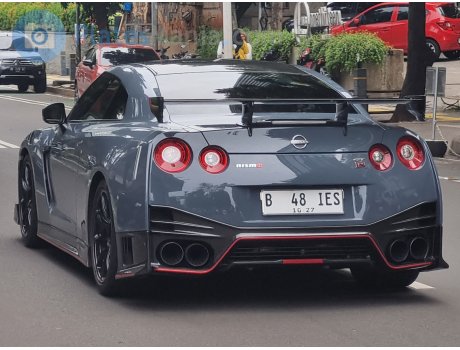 B 48 IES, Nissan GT-R