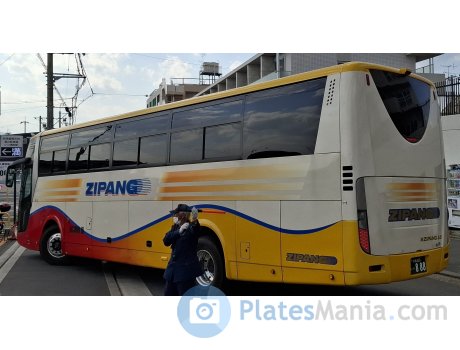 大阪 200 い 888, Nissan Diesel Space Wing