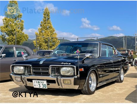 広島 341 ま 330, Nissan Cedric