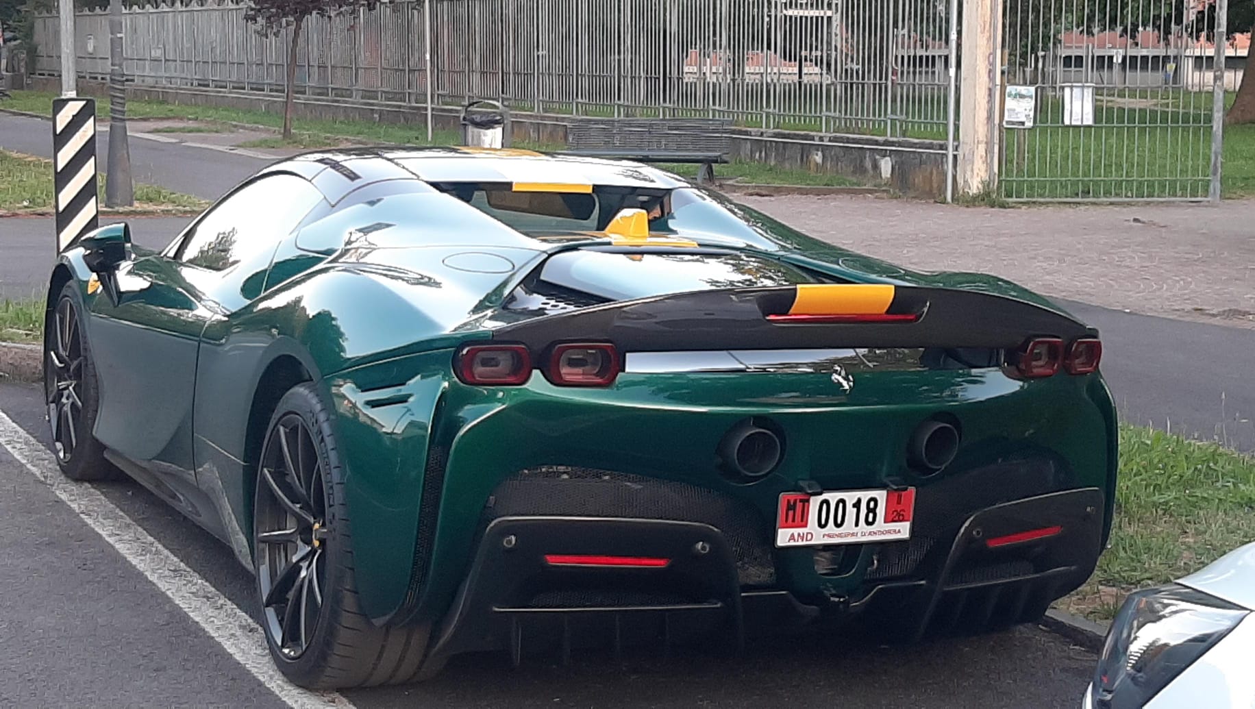 0018, Ferrari SF90 1st gen Spider (F173A), 2020–