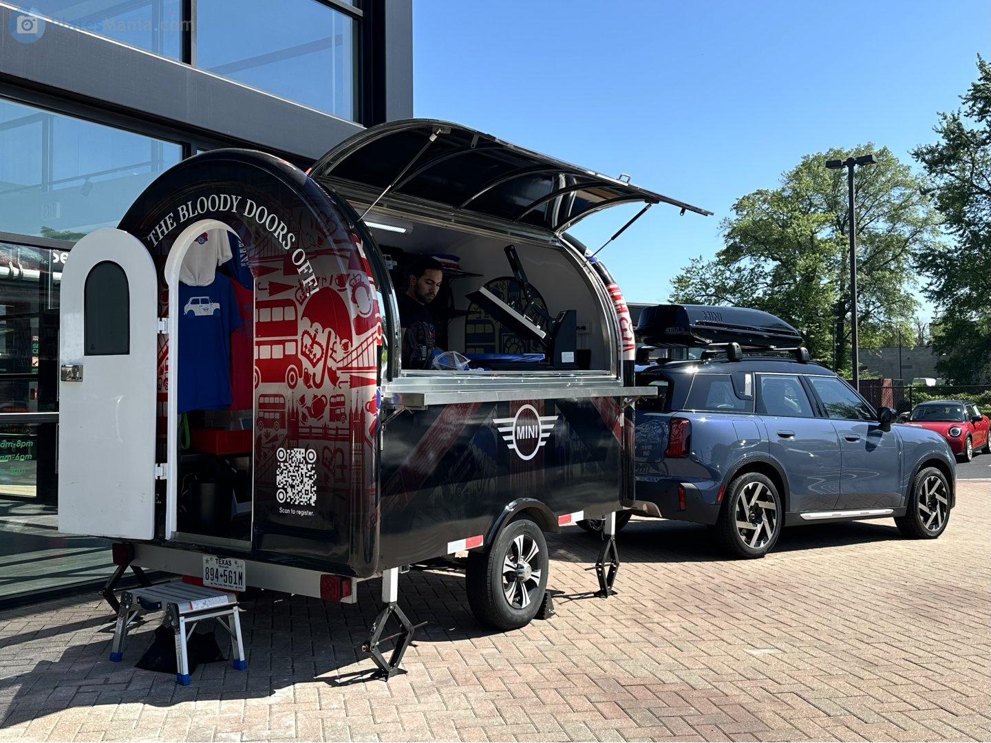 894-561M, Trailer (123-456A) 