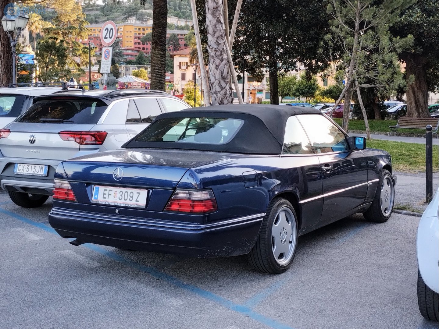 EF 309 Z, Mercedes-Benz E-Klasse 1st gen Cabriolet (A124), 1992–1997