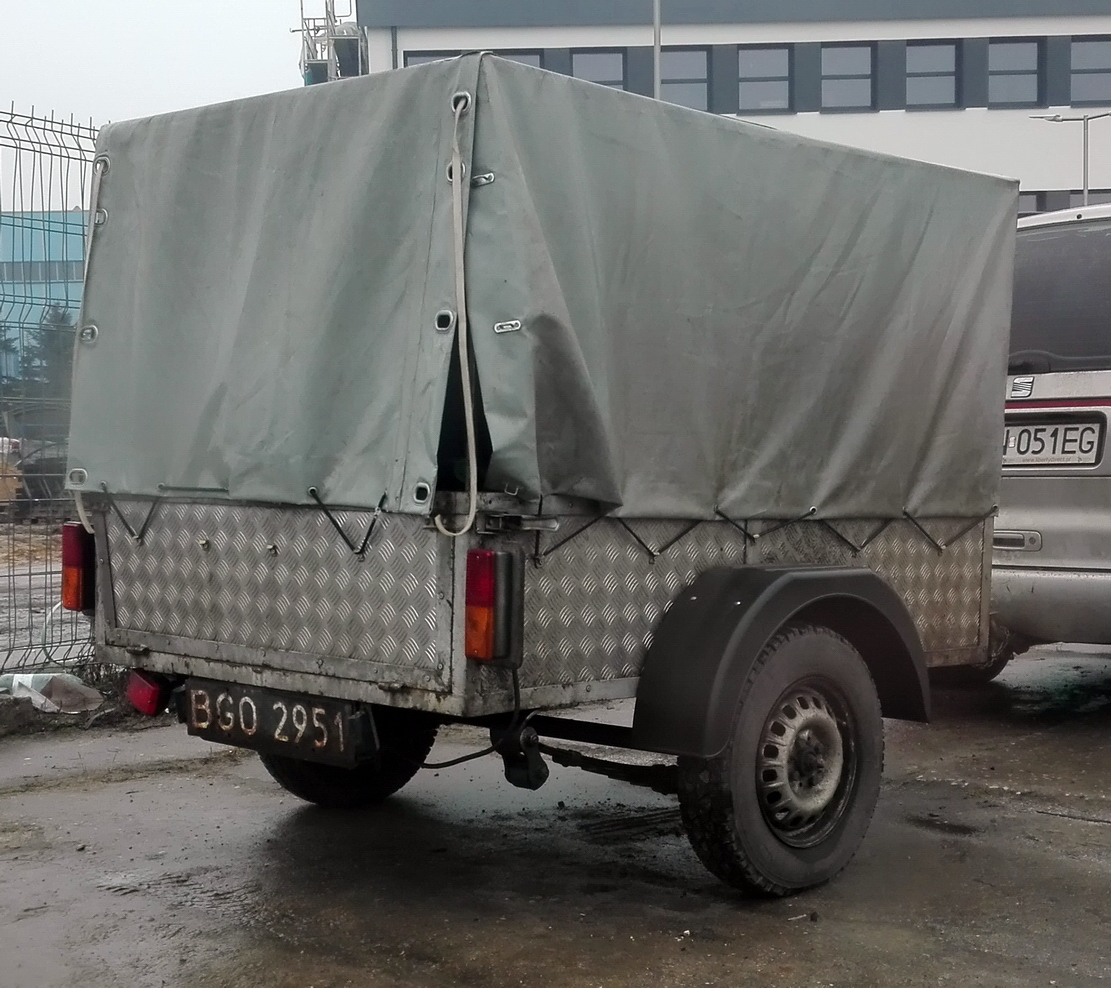 BGO 2951, Home-made vehicle 