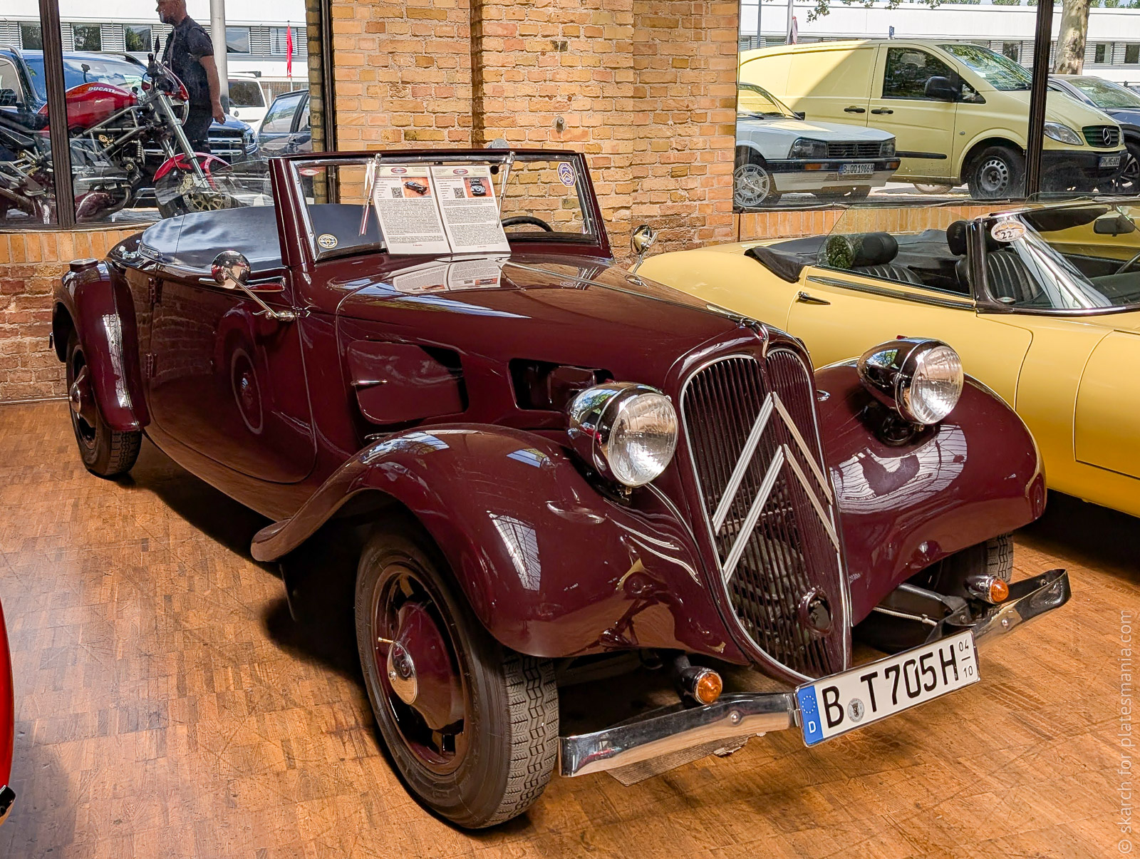 B T 705H (04/10), Citroёn Traction Avant Cabriolet, 1935–1957