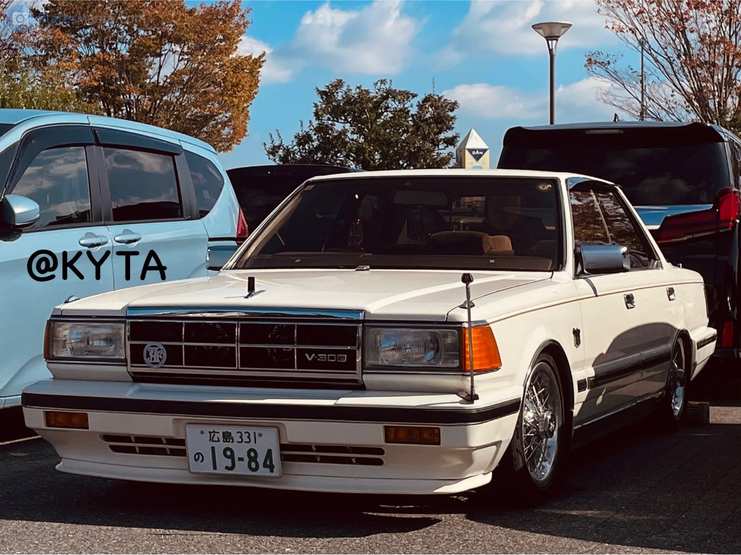 広島 331 の 1984, Nissan Gloria 7th gen Hardtop (Y30), 1983–1987