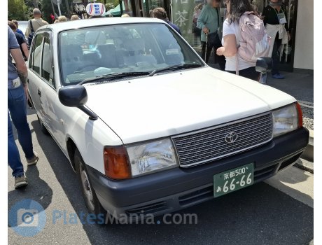 京都 500 あ 6666, Toyota Crown