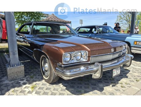 OT 33-41, Buick Centurion