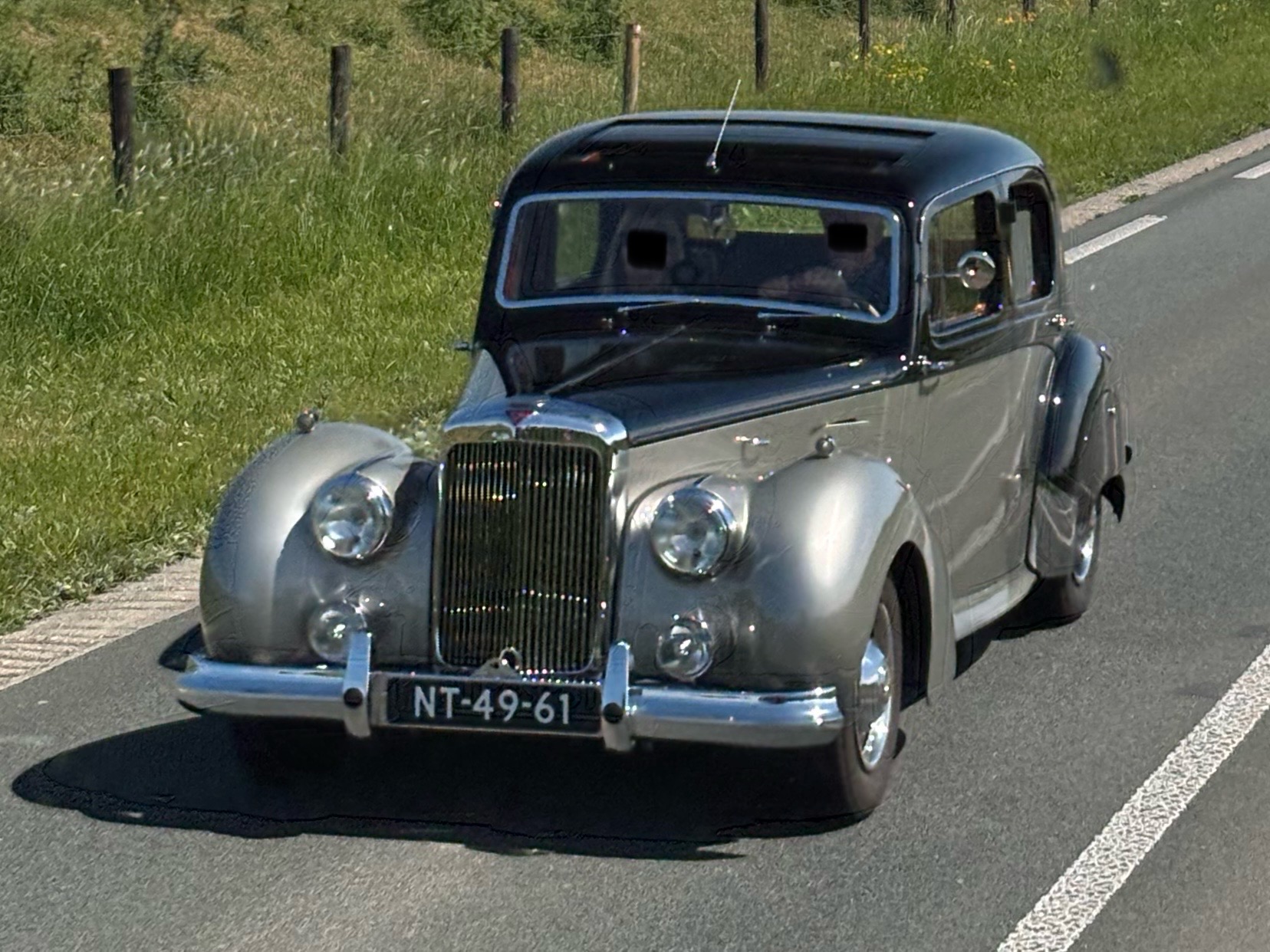 NT-49-61, Alvis TA 21 