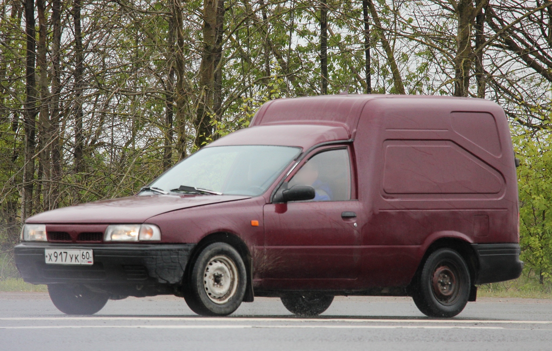 х 917 ук 60, Nissan Sunny Van 5th gen (Y10L), 1992–2000