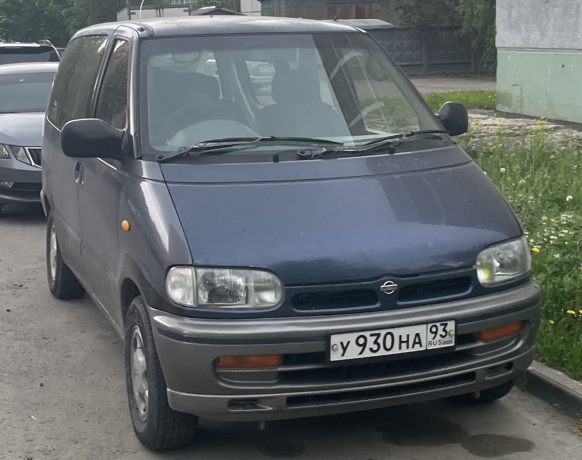 у 930 на 93, Nissan Vanette Serena 1st gen (C23), 1991–1994