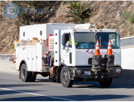 1298975, Crane Carrier Company (CCC) Centurion