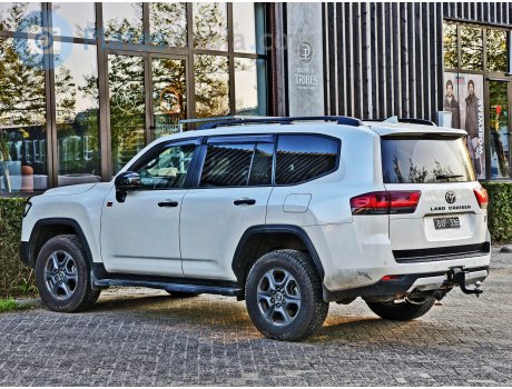 BXF-336, Toyota Land Cruiser