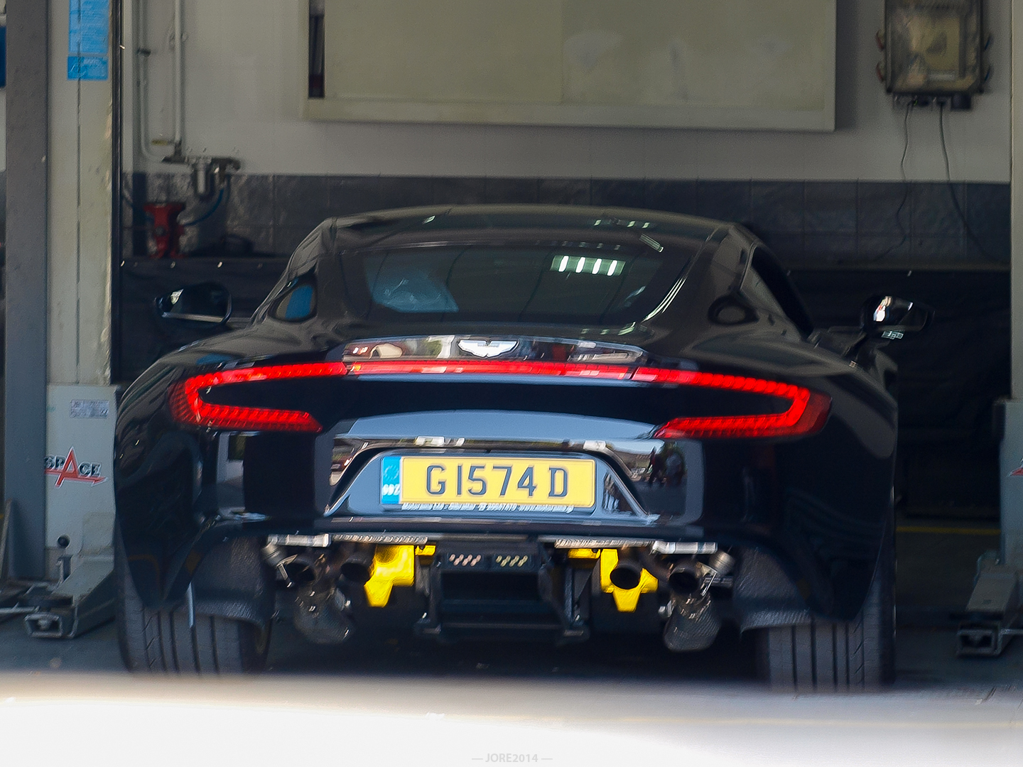G 1574 D, Aston Martin One-77 