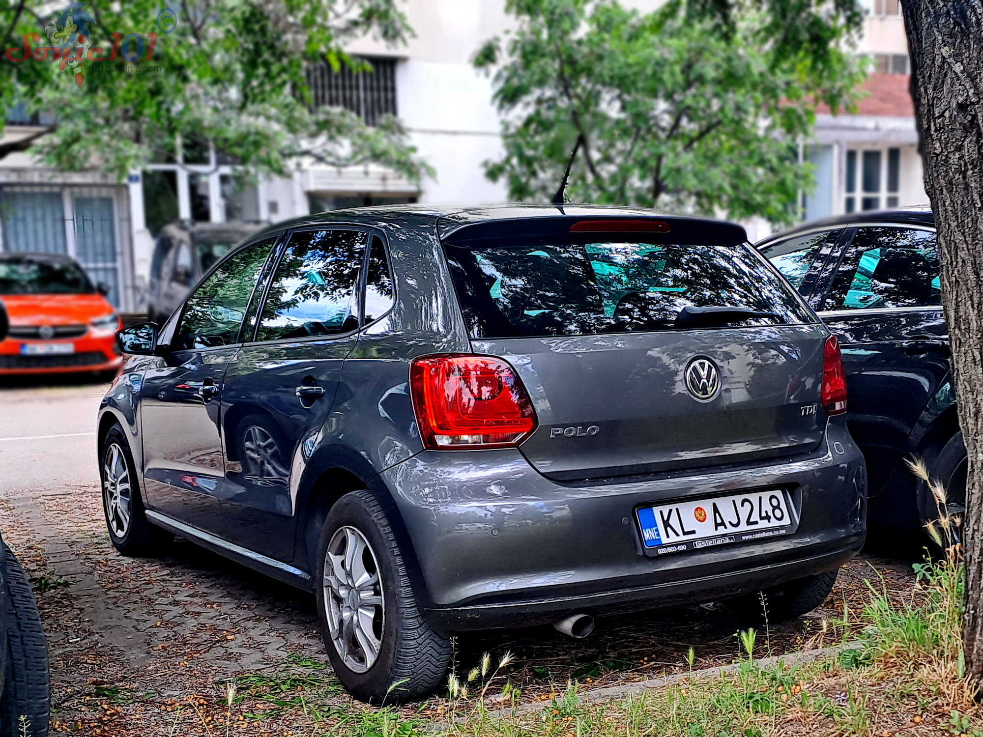 KL AJ248, Volkswagen Polo 5th gen 5-door Hatch (6R), 2009–2014