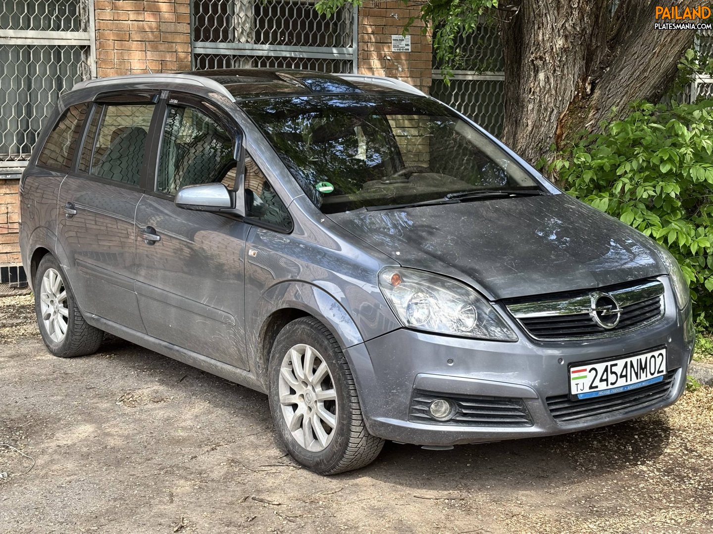 2454NM02, Opel Zafira 