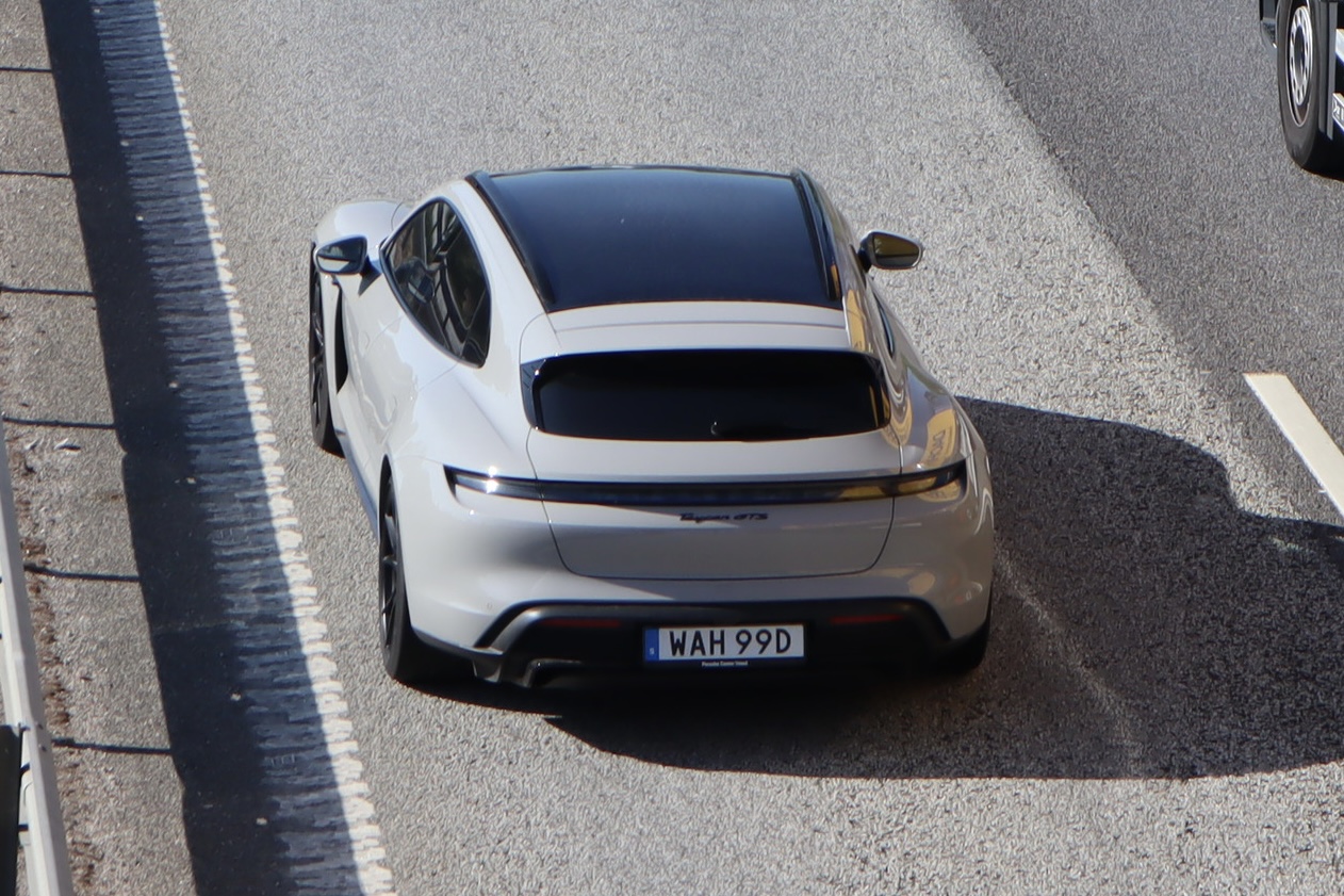 WAH 99D, Porsche Taycan 1st gen Sport Turismo (9J1), 2021–2024