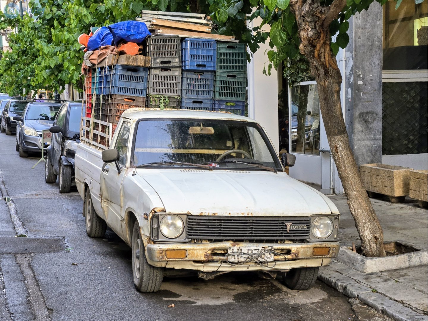 AH-9383, Toyota Hilux 3rd gen (N30/N40), 1978–1983