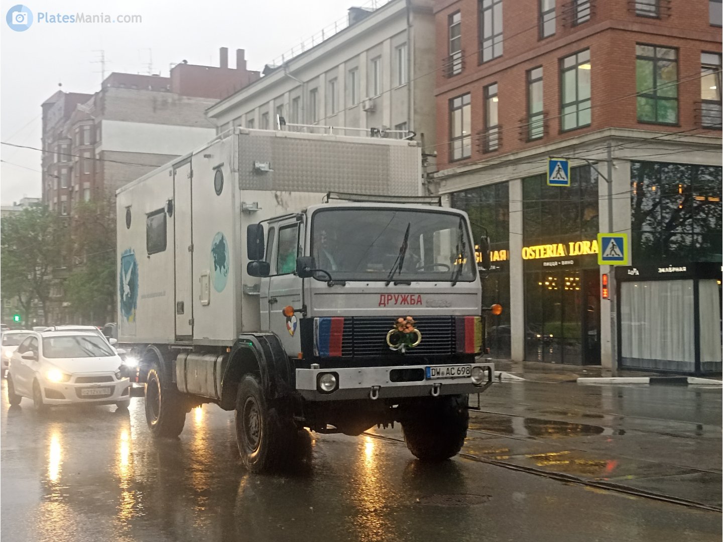 DW AC 698, Iveco Magirus DLK 