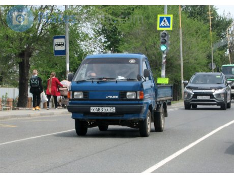 х483оа25, Toyota LiteAce
