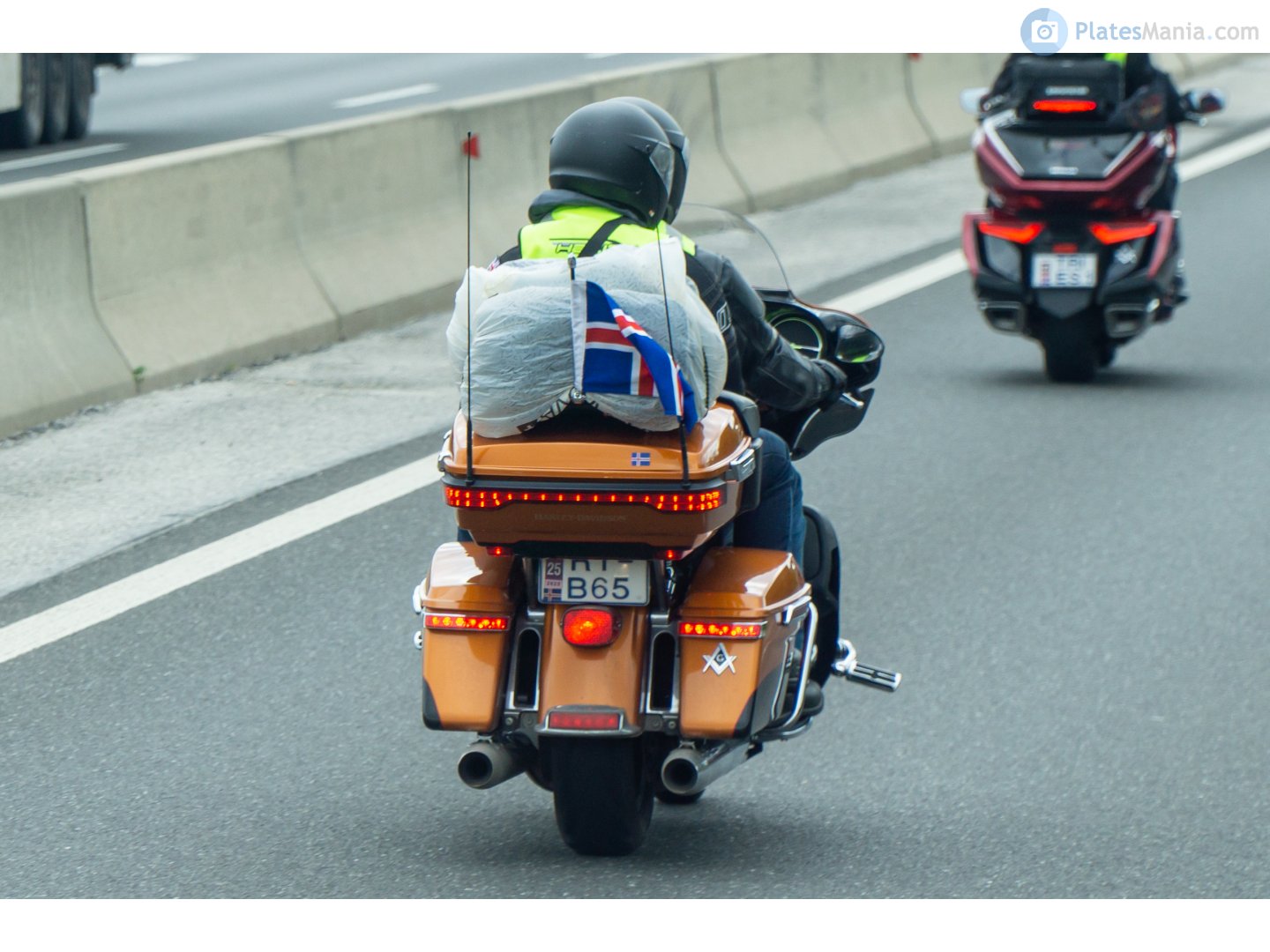 RT B65, Harley-Davidson FL 