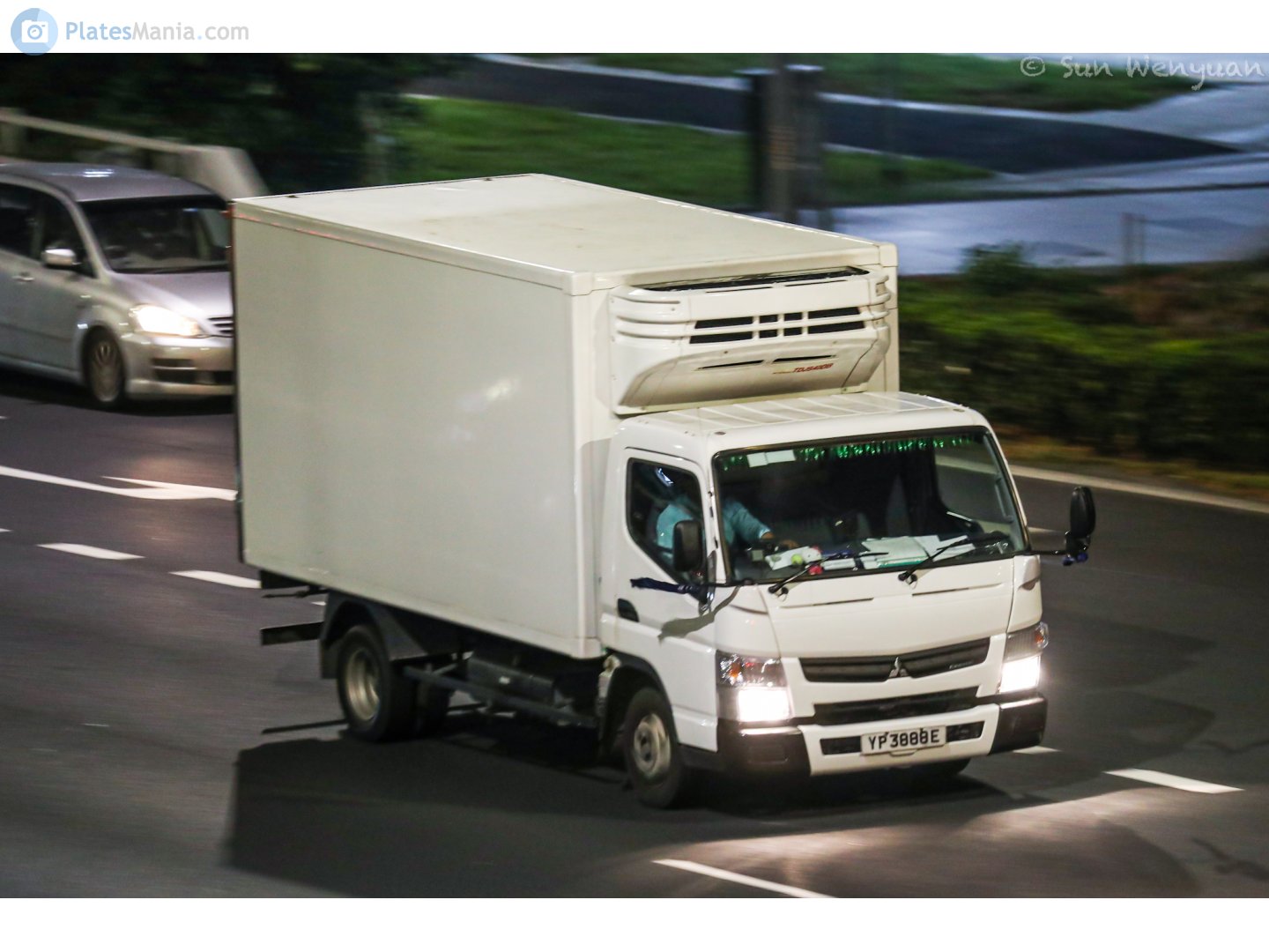 YP 3888 E, Mitsubishi Fuso Canter 2nd gen (FBA-FEA), 2010–2020