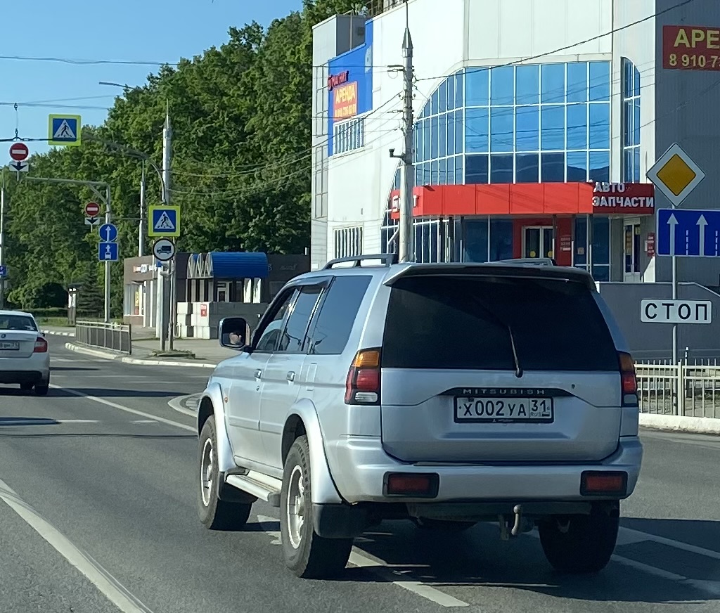 х 002 уа 31, Mitsubishi Pajero Sport 