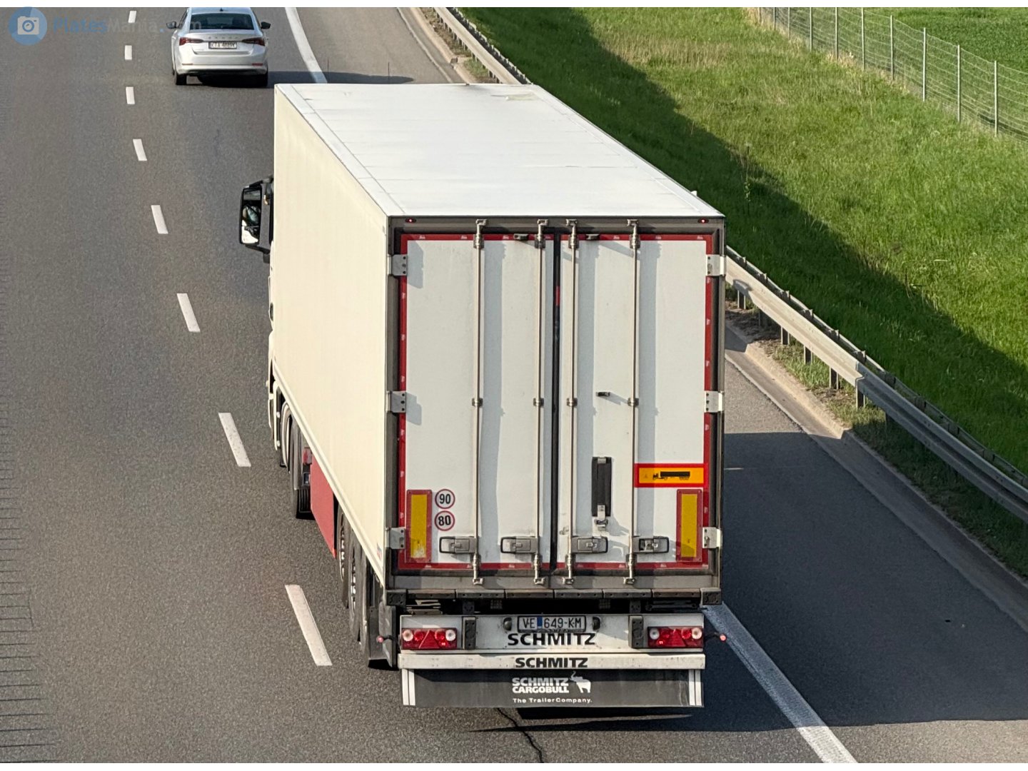 VE 649-KM, Schmitz SKO 