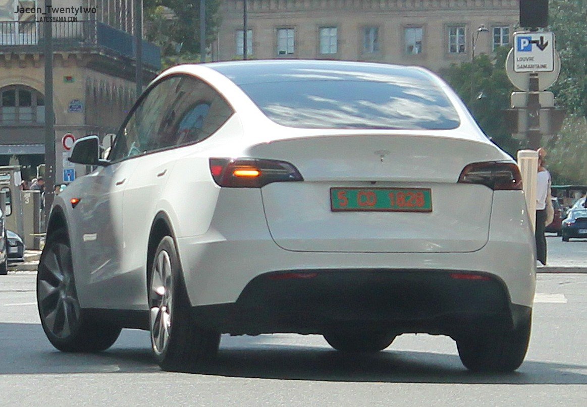 5 CD 1828, Tesla Model Y 1st gen (5YJY), 2020–2025