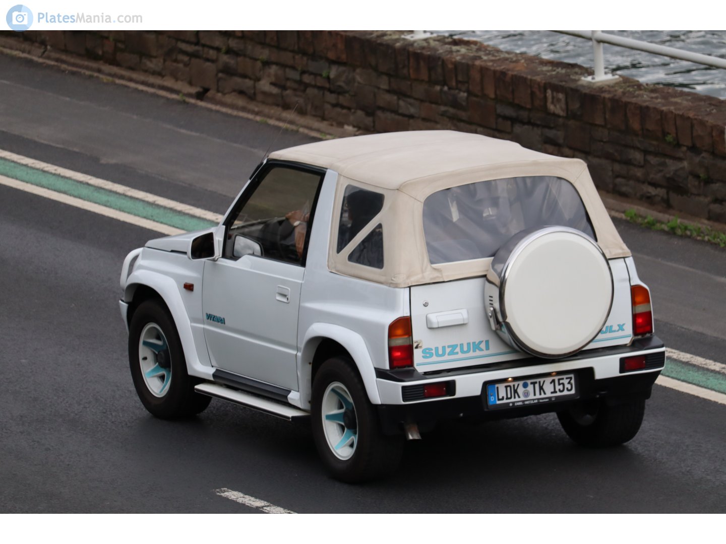 LDK TK 153, Suzuki Vitara 1st gen Canvas Top (ET/TA), 1988–1998