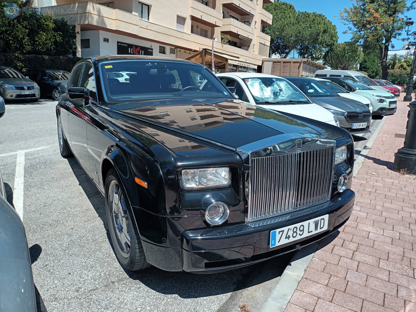 7489 LWD, Rolls-Royce Phantom 7th gen (RR1), 2003–2012
