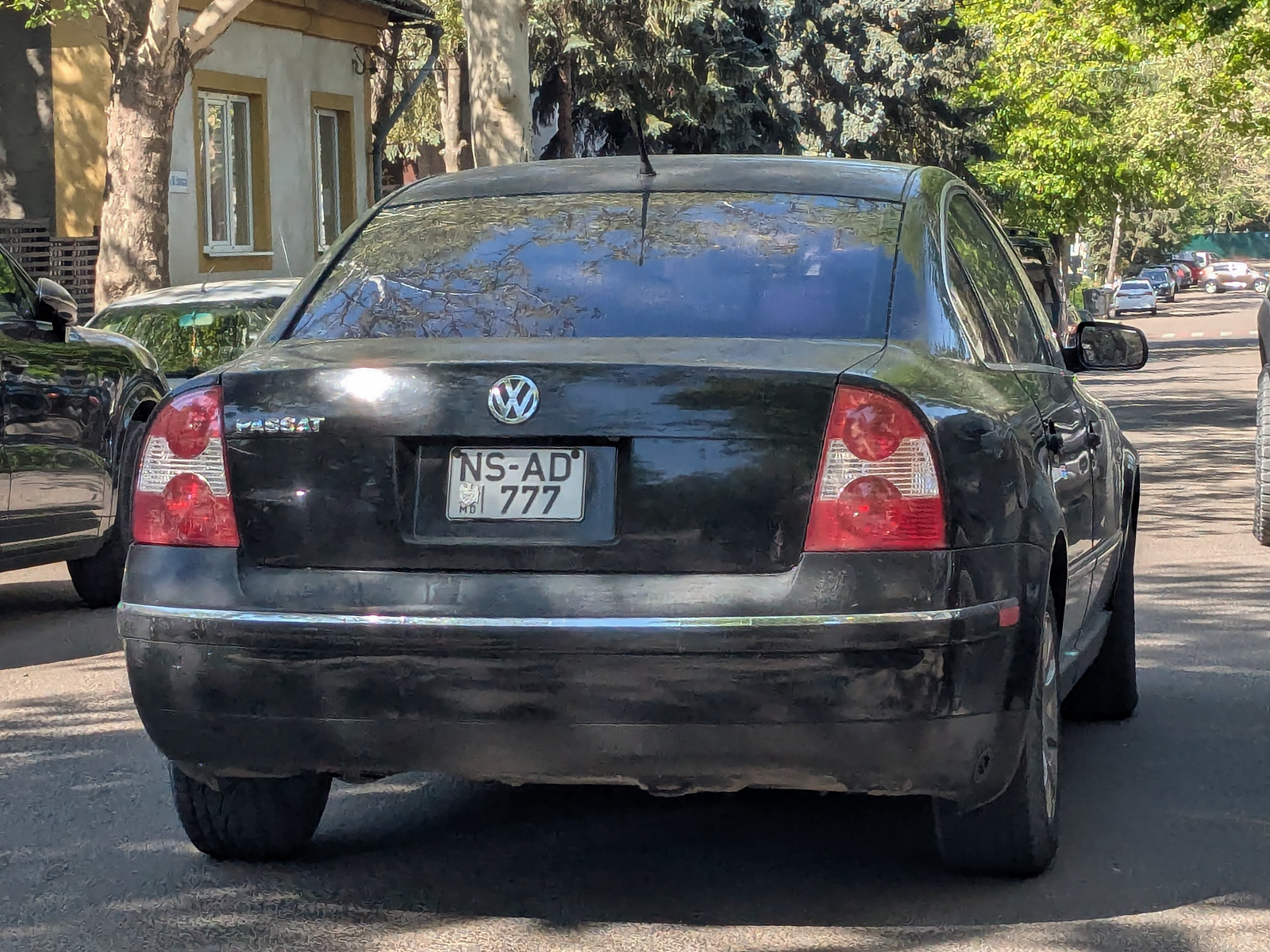 NS AD 777, Volkswagen Passat 5th gen Sedan (B5.5; 3BG), facelift, 2000–2005