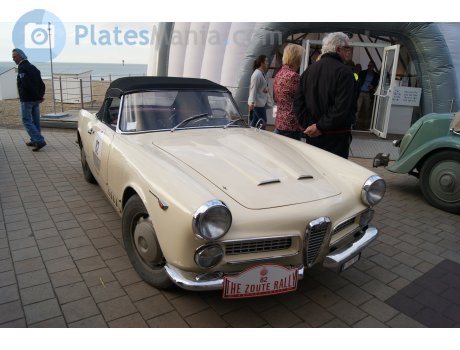 1-OYI-931, Alfa Romeo 2000