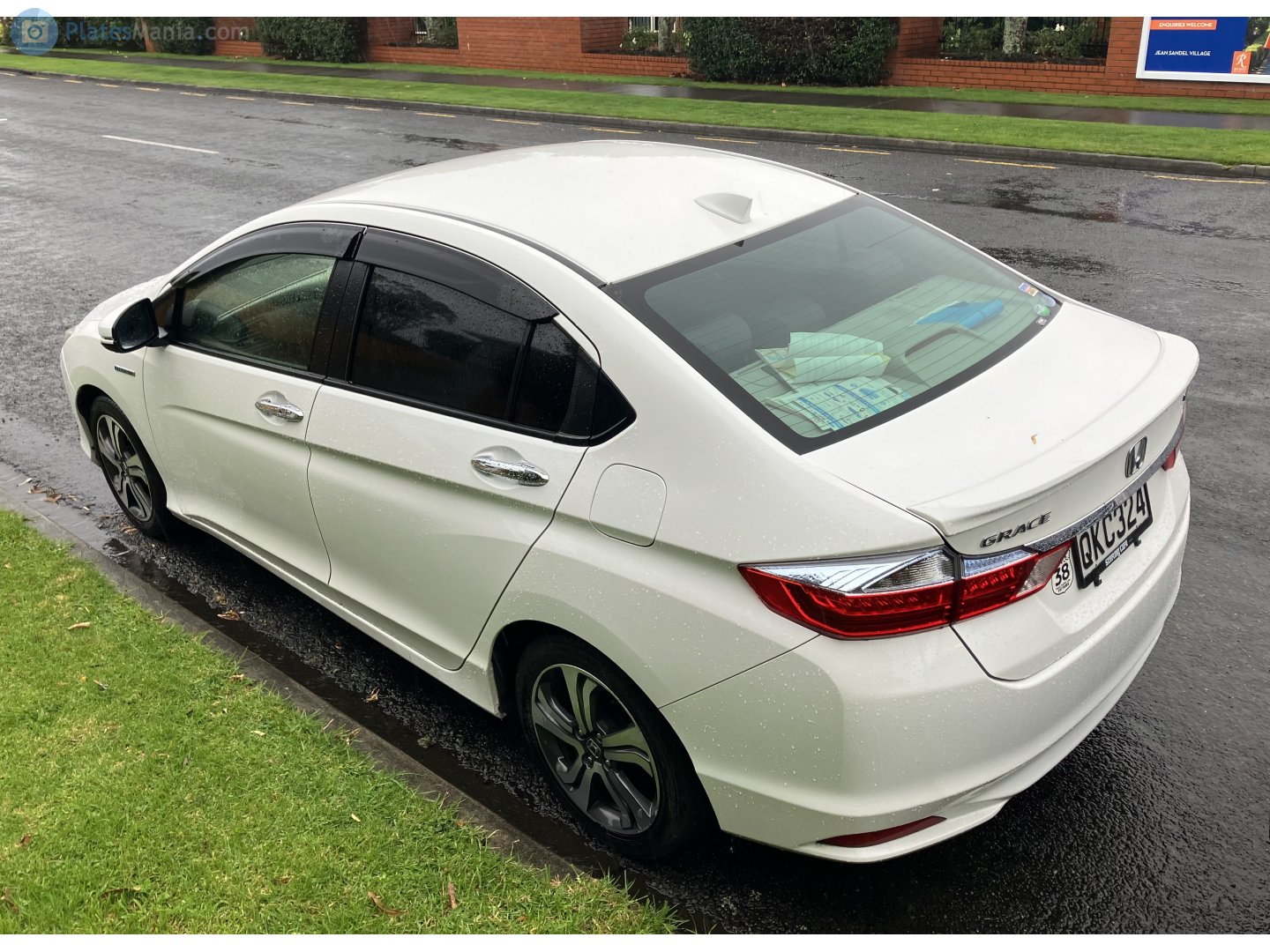 QKC324, Honda Grace 1st gen (GM4–9; JP-market), 2014–2020