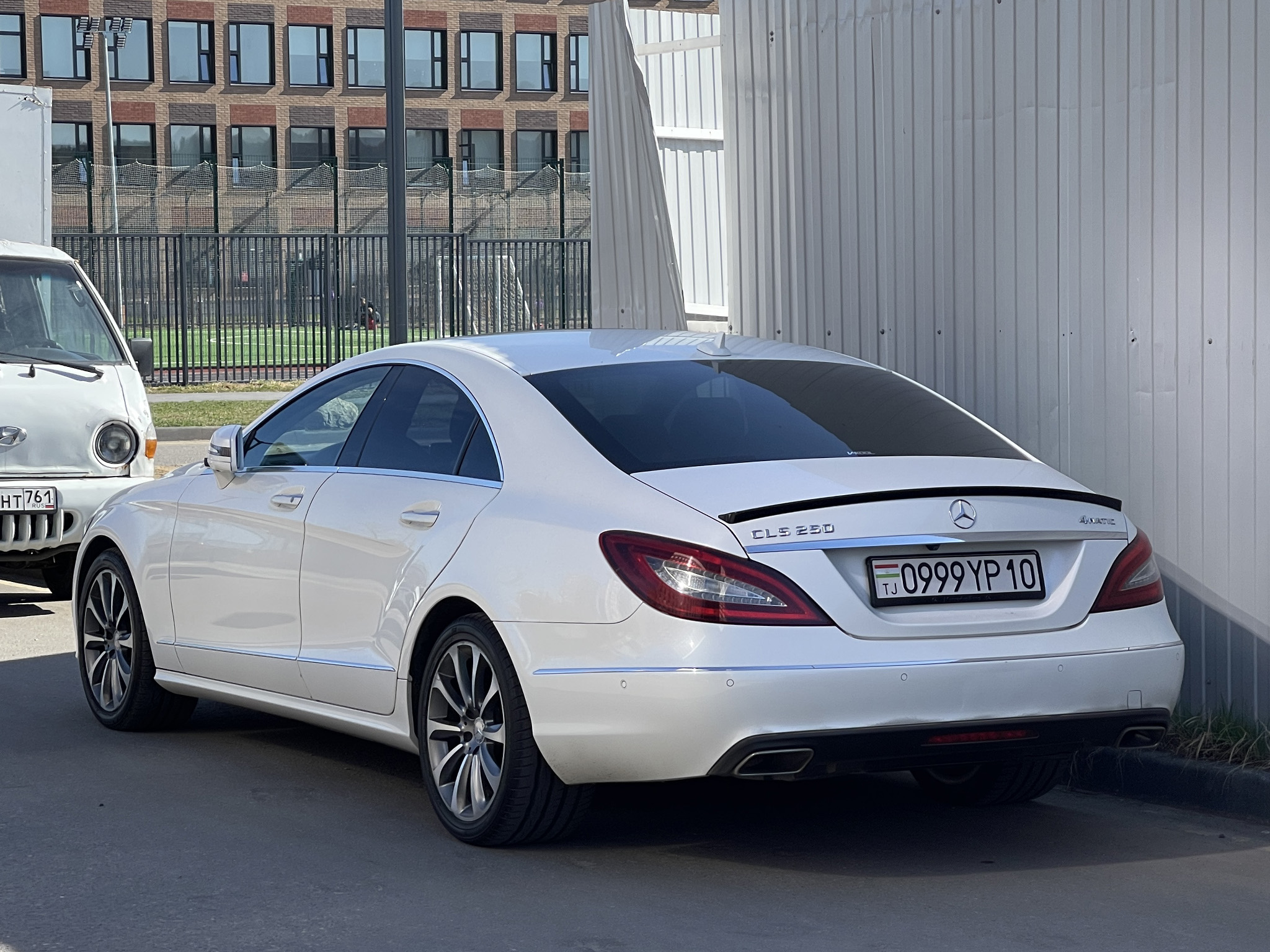 0999YP10, Mercedes-Benz CLS-Klasse 2nd gen 4-door Сoupé (C218), 2010–2018