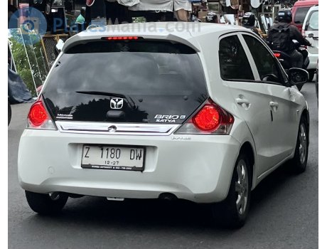 Z 1180 DW, Honda Brio