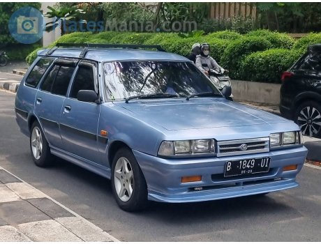 B 1849 UI, Mazda Vantrend