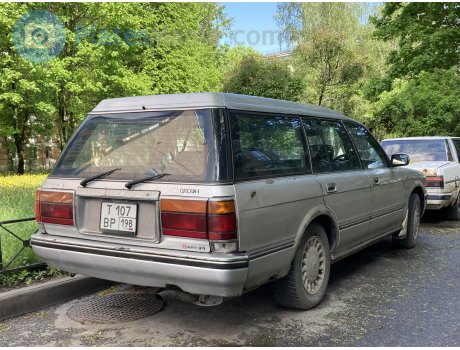 т107вр198, Toyota Crown
