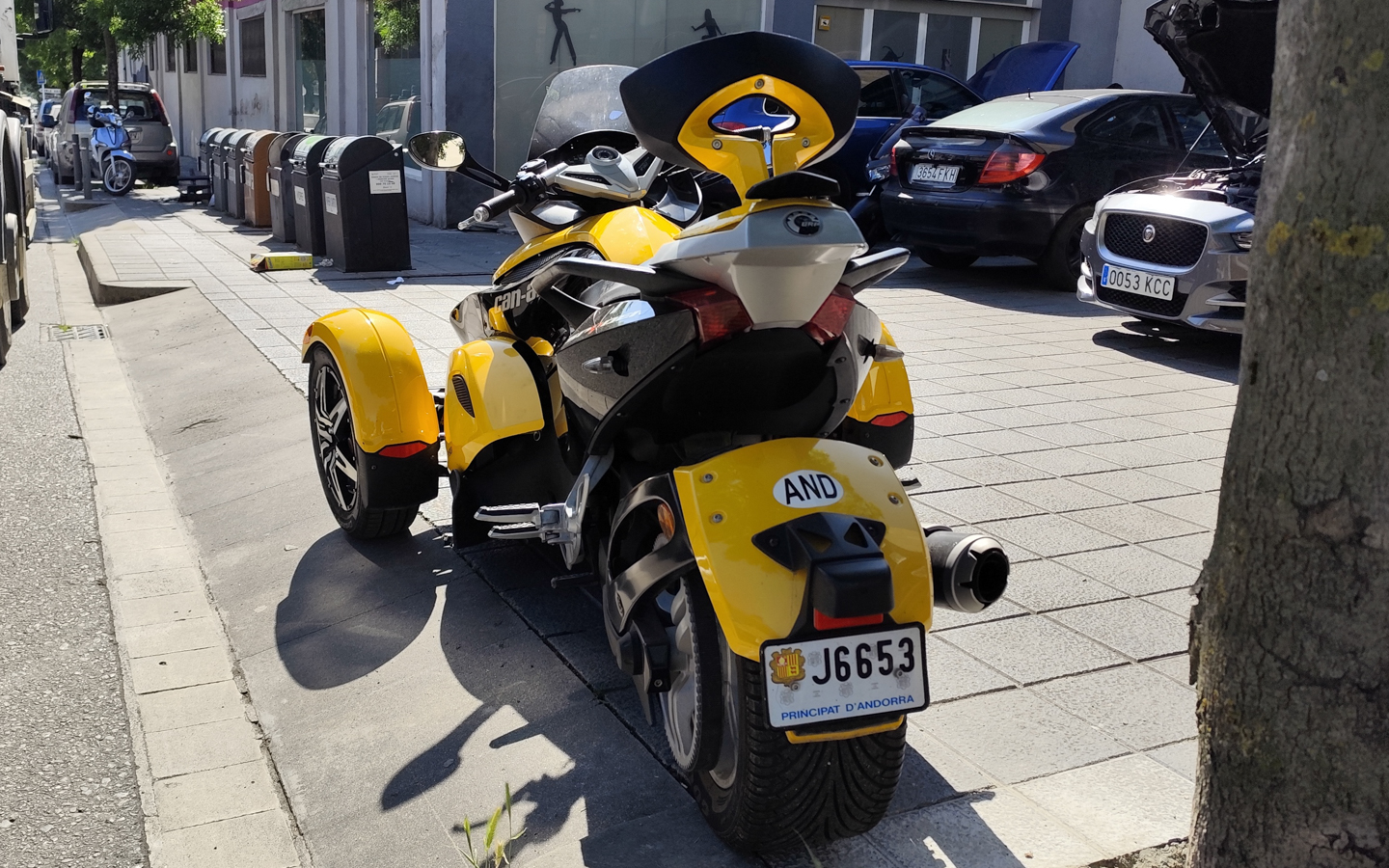 J 6653, Can-Am Spyder 