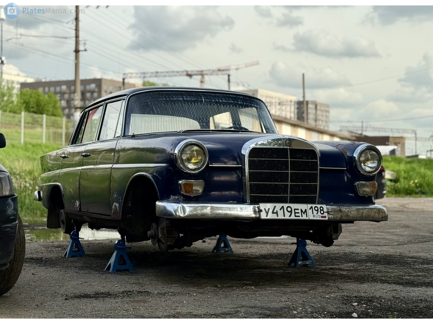 у 419 ем 198, Mercedes-Benz E-Klasse 190–230 Sedan (W110), 1961­–1968