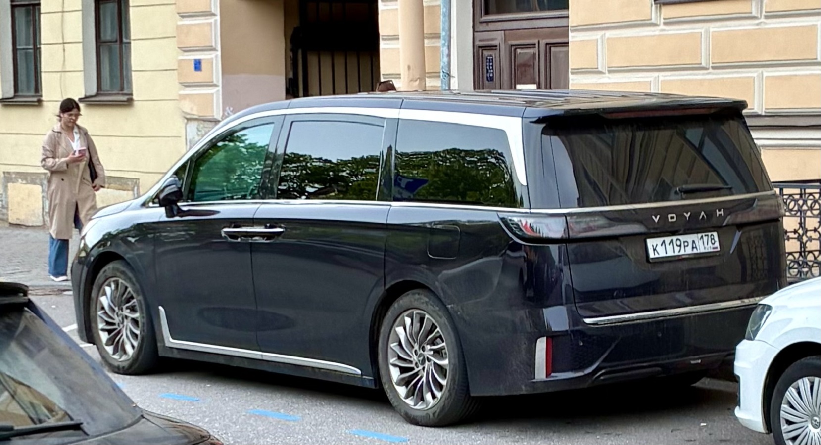 к 119 ра 178, Voyah (Lantu) Dreamer (Dream/Mengxiangjia) 1st gen (ESSA), 2022–