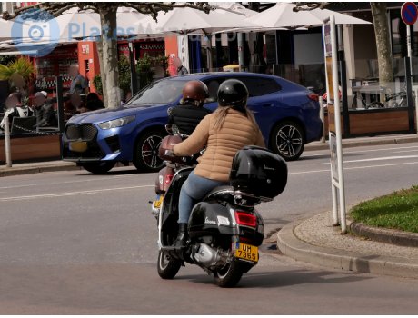 UM 7365, Vespa GT
