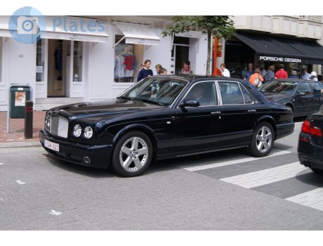 1-CWN-623, Bentley Arnage