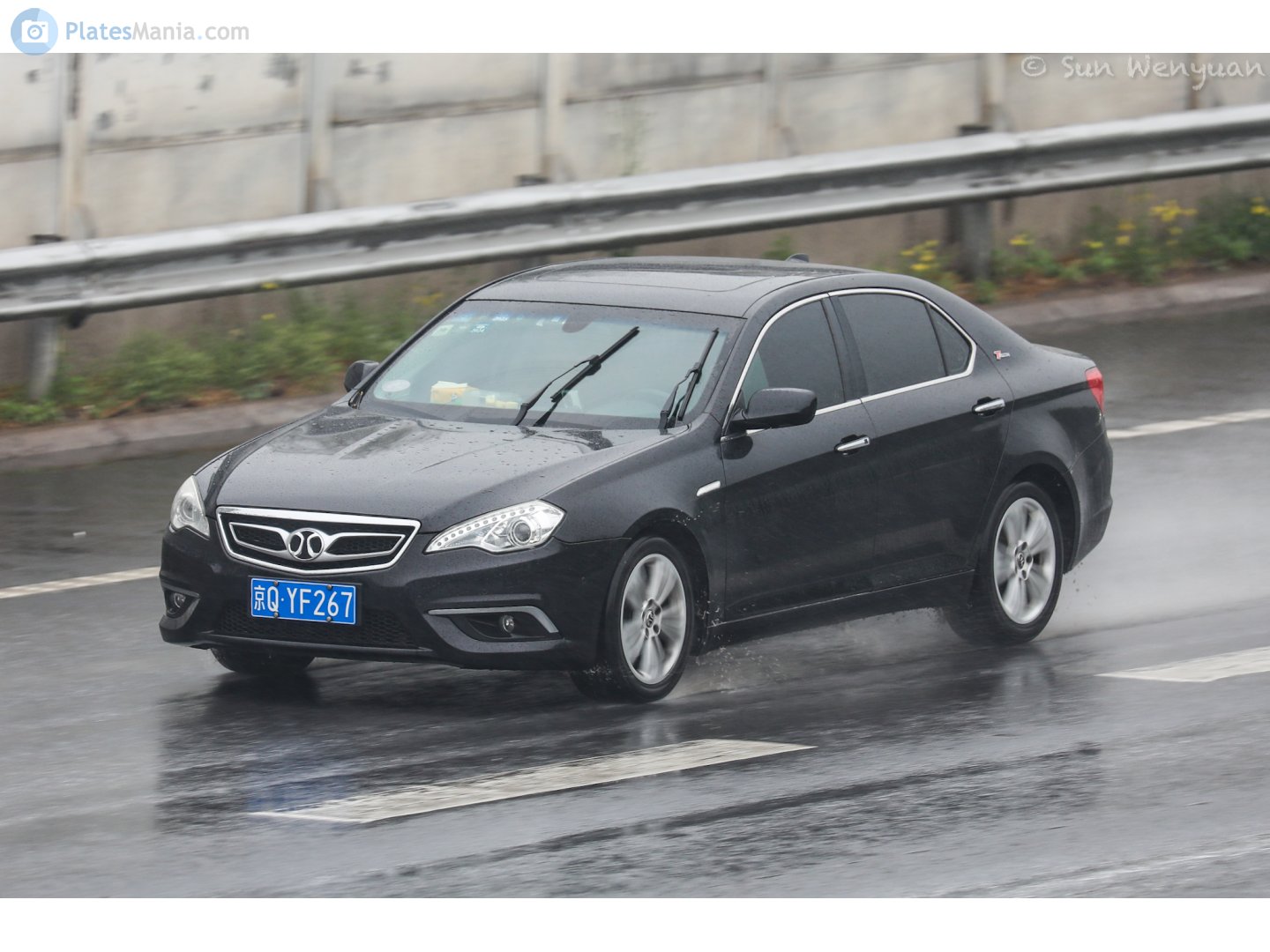 京Q·YF267, Senova D70 