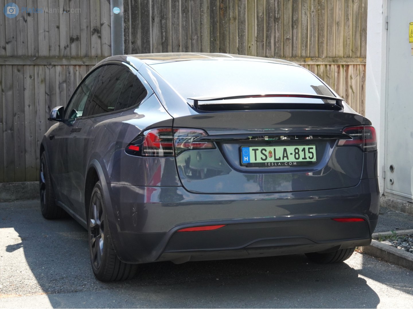 TS LA-815, Tesla Model X 1st gen (5YJX), 2015–