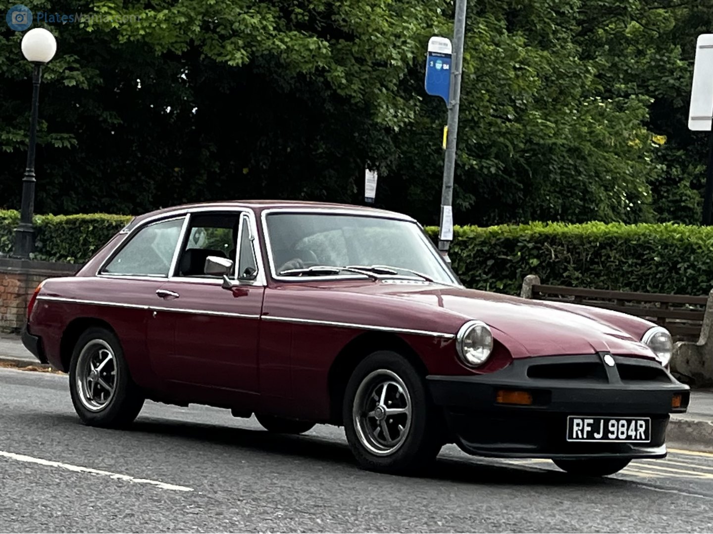 RFJ984R, MG B 1st gen GT Coupé, 1965–1980
