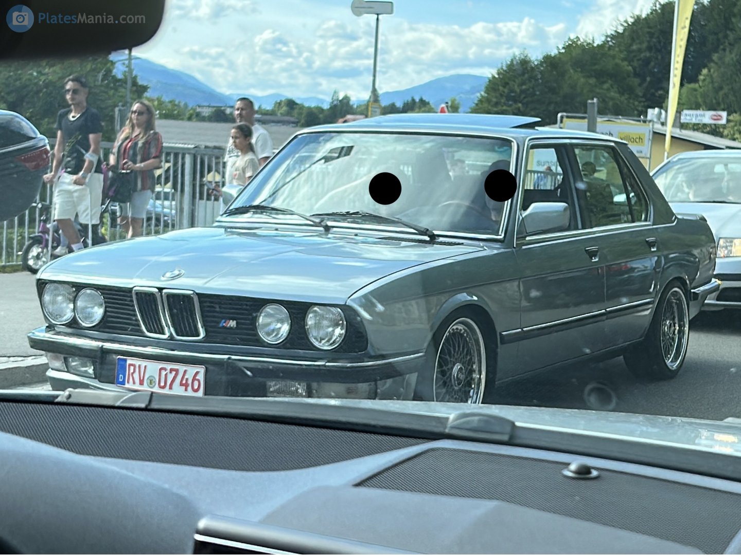 RV 0746, BMW M5 1st gen (E28), 1984–1988