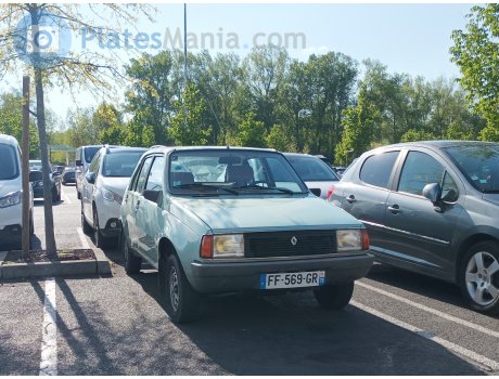 FF-569-GR, Renault 14