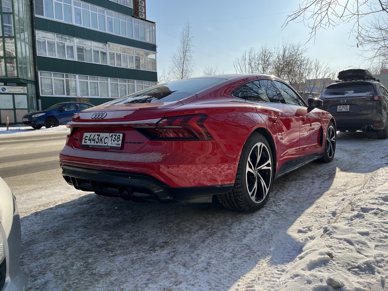 е 443 кс 138, Audi e-tron GT 1st gen, 2020–