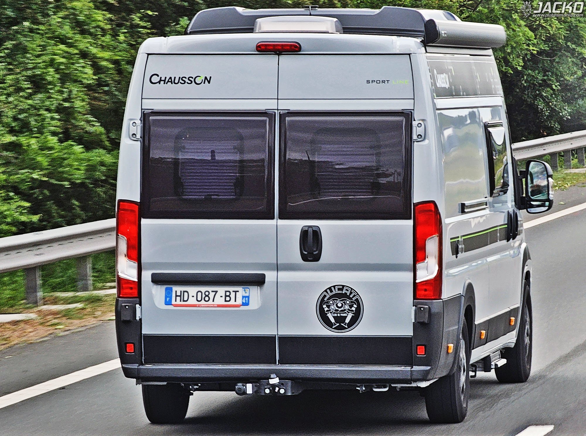 HD-087-BT, Chausson Twist 