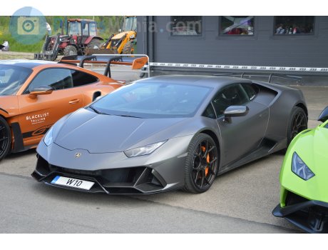 W10, Lamborghini Huracán